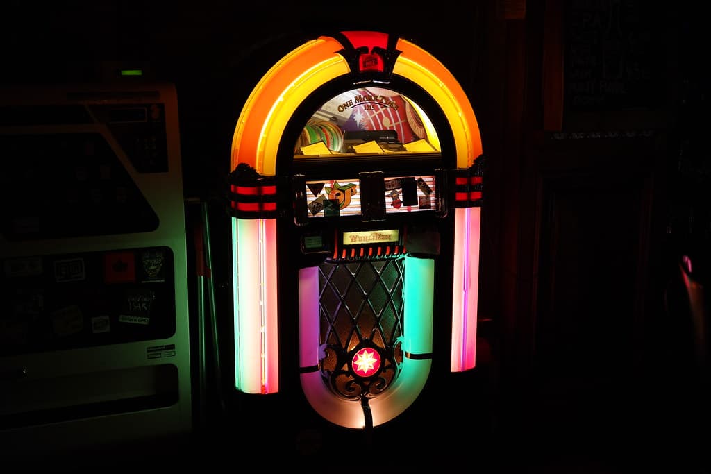 Late Night Jukebox: A Playlist for the Hours After Closing